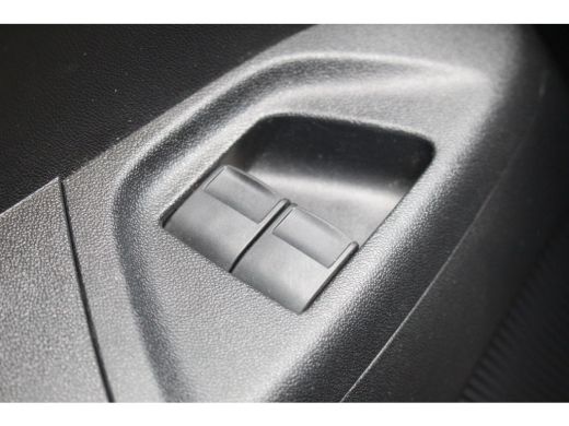 Peugeot 108 1.0 e-VTi Allure | Camera | Carplay | Climate | DAB | Lmv | Centrale deurvergrendeling | | Camera... ActivLease financial lease