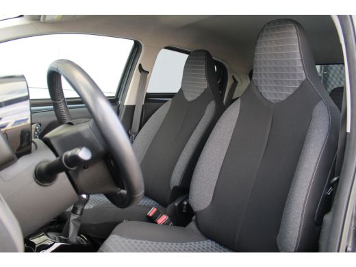Peugeot 108 1.0 e-VTi Allure | Camera | Carplay | Climate | DAB | Lmv | Centrale deurvergrendeling | | Camera... ActivLease financial lease
