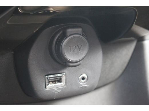 Peugeot 108 1.0 e-VTi Allure | Camera | Carplay | Climate | DAB | Lmv | Centrale deurvergrendeling | | Camera... ActivLease financial lease