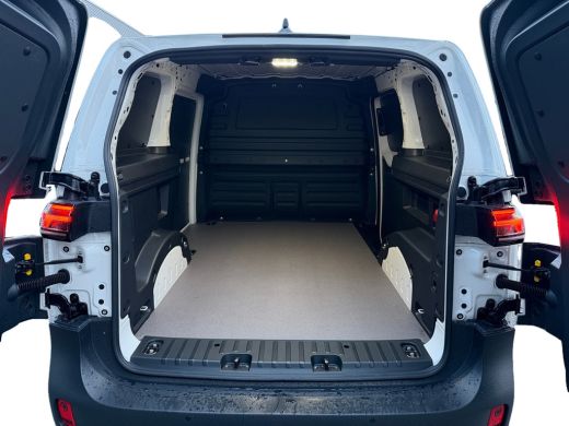 Volkswagen ID. Buzz Cargo Cargo Economy Limited Edition 79 kWh 286PK | Achterdeuren | Trekhaak | Achteruitrijcamera ActivLease financial lease