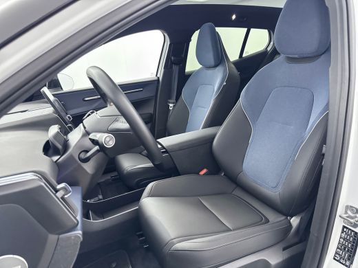 Volvo  EX30 Single Motor Extended Range Ultra 69 kWh | 19" | Panoramadak | Elektr. verst. Stoelen | 3D Camera... ActivLease financial lease