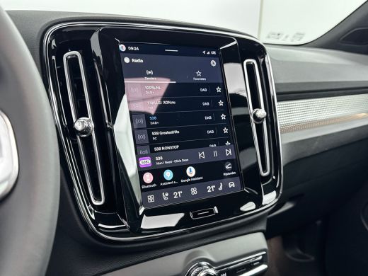 Volvo  EX40 Single Motor 82kWh Ultra Europa | 19" Allseason | Getint Glas | Panoramadak | Elektr. verst. Stoe... ActivLease financial lease