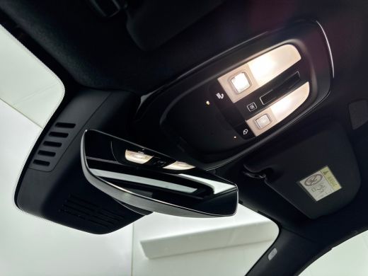 Volvo  EX40 Single Motor 82kWh Ultra Europa | 19" Allseason | Getint Glas | Panoramadak | Elektr. verst. Stoe... ActivLease financial lease