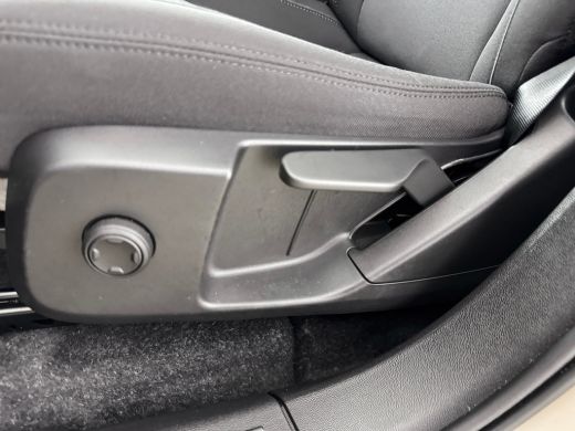 Volvo  EX40 Single Motor Extended Range Plus 82 kWh | 19" Allseaso | Trekhaak | Adaptieve Cruise | BLIS | Sto... ActivLease financial lease