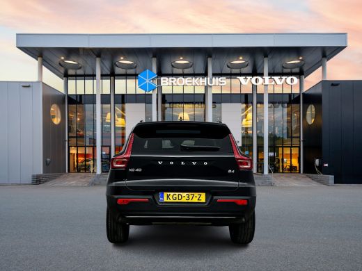 Volvo  XC40 B4 Plus Dark | 18" | Panoramadak | Leder/Nubuck | Trekhaak | Harman Kardon | Elektr. verst. Stoel... ActivLease financial lease