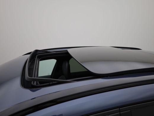 Volvo  XC60 2.0 T6 Plug-in hybrid AWD Plus Dark | Trekhaak | Panodak | Dode Hoek | 360 Camera | Harman Kardon... ActivLease financial lease