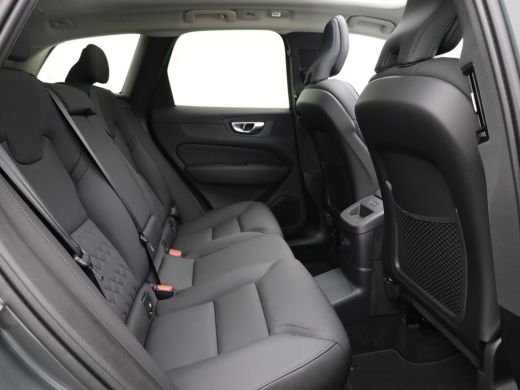 Volvo  XC60 2.0 T8 Plug-in hybrid AWD Plus Dark | Trekhaak | Panodak | Dode Hoek | 360 Camera | Harman Kardon... ActivLease financial lease