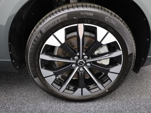 Volvo  XC60 2.0 T8 Plug-in hybrid AWD Plus Dark | Trekhaak | Panodak | Dode Hoek | 360 Camera | Harman Kardon... ActivLease financial lease
