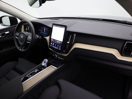 Volvo  XC60 2.0 T8 Plug-in hybrid AWD Plus Dark | Trekhaak | Panodak | Dode Hoek | 360 Camera | Harman Kardon... ActivLease financial lease