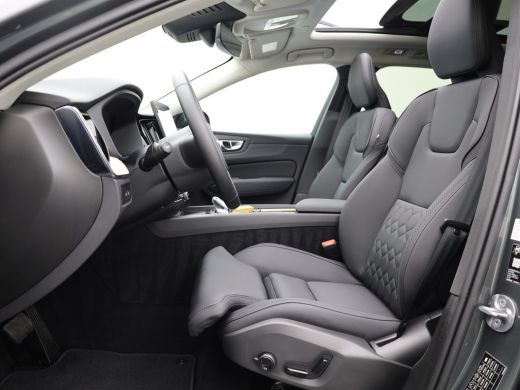 Volvo  XC60 2.0 T8 Plug-in hybrid AWD Plus Dark | Trekhaak | Panodak | Dode Hoek | 360 Camera | Harman Kardon... ActivLease financial lease