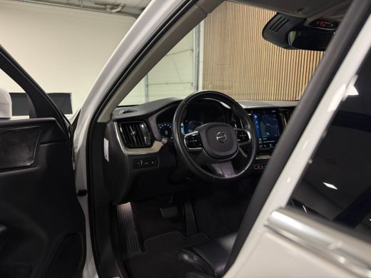 Volvo  XC60 T8 AWD Recharge Inscription | Luchtvering | Trekhaak | Crystal White | Harman Kardon | Adaptieve ... ActivLease financial lease