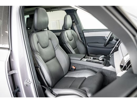 Volvo  XC90 T8 455PK Ultra Dark | 22'' | Luchtvering | BW Audio | Trekhaak | Gelam Glas | Massage ActivLease financial lease