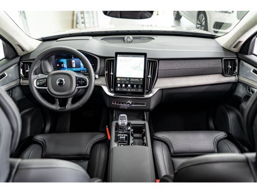 Volvo  XC90 T8 455PK Ultra Dark | 22'' | Luchtvering | BW Audio | Trekhaak | Gelam Glas | Massage ActivLease financial lease