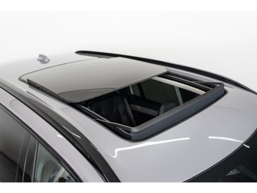 Volvo  XC90 T8 455PK Ultra Dark | 22'' | Luchtvering | BW Audio | Trekhaak | Gelam Glas | Massage ActivLease financial lease