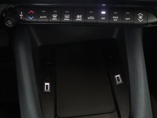 Alfa Romeo Junior 1.2 Turbo Hybrid Ibrida | LED | Parkeerhulp | Apple Carplay | ActivLease financial lease