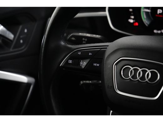 Audi Q3 45 TFSI e 245PK SOH 90,4% | Achteruitrijcamera | Leder  | Navigatiesysteem full map + hard disk ActivLease financial lease