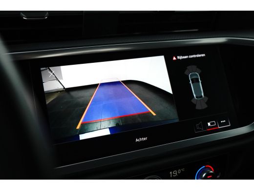 Audi Q3 45 TFSI e 245PK SOH 90,4% | Achteruitrijcamera | Leder  | Navigatiesysteem full map + hard disk ActivLease financial lease