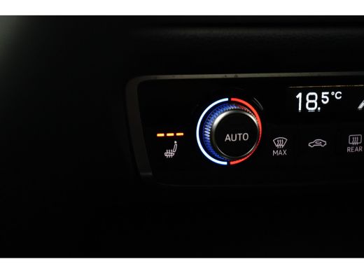 Audi Q3 45 TFSI e 245PK SOH 90,4% | Achteruitrijcamera | Leder  | Navigatiesysteem full map + hard disk ActivLease financial lease