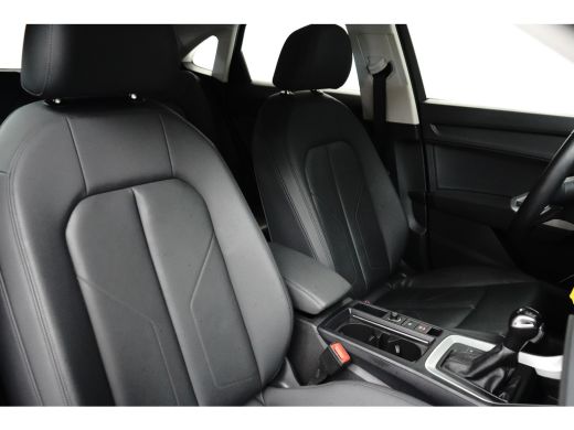 Audi Q3 45 TFSI e 245PK SOH 90,4% | Achteruitrijcamera | Leder  | Navigatiesysteem full map + hard disk ActivLease financial lease