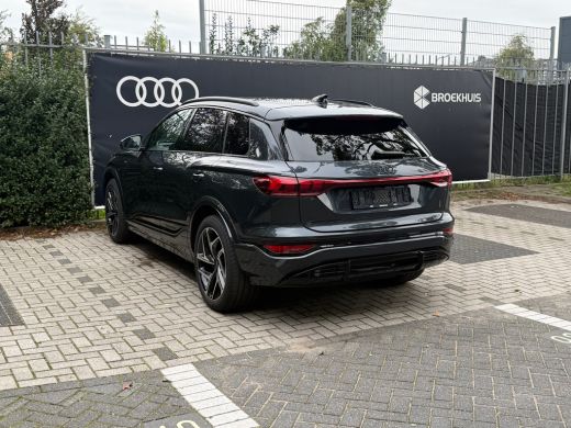 Audi Q6 e-tron performance 225 kW | Luchtvering | Trekhaak | Head-up | Leder super sportstoelen | B&O | 21 inch | ActivLease financial lease