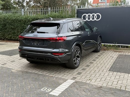 Audi Q6 e-tron performance 225 kW | Luchtvering | Trekhaak | Head-up | Leder super sportstoelen | B&O | 21 inch | ActivLease financial lease