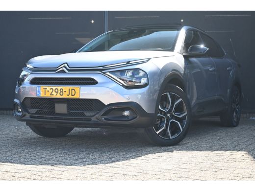 Citroën &euml;-C4 X Shine 50 kWh 97,7%SOH! 3 Fase | Schuif-/Kanteldak | Navigatie | Leder | HUD | Stoel/Stuurverwarmi... ActivLease financial lease