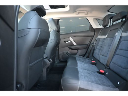 Citroën &euml;-C4 X Shine 50 kWh 97,7%SOH! 3 Fase | Schuif-/Kanteldak | Navigatie | Leder | HUD | Stoel/Stuurverwarmi... ActivLease financial lease