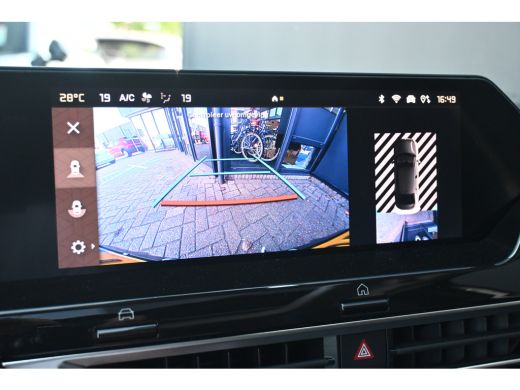 Citroën &euml;-C4 X Shine 50 kWh 97,7%SOH! 3 Fase | Schuif-/Kanteldak | Navigatie | Leder | HUD | Stoel/Stuurverwarmi... ActivLease financial lease