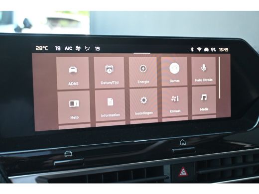 Citroën &euml;-C4 X Shine 50 kWh 97,7%SOH! 3 Fase | Schuif-/Kanteldak | Navigatie | Leder | HUD | Stoel/Stuurverwarmi... ActivLease financial lease
