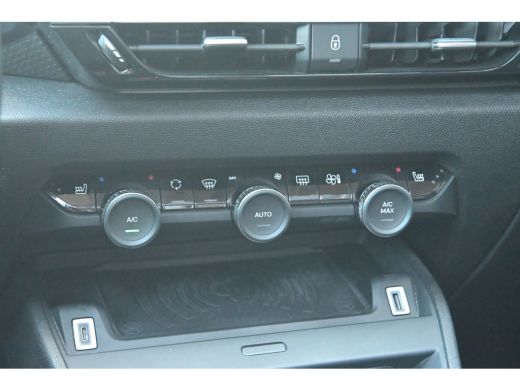 Citroën &euml;-C4 X Shine 50 kWh 97,7%SOH! 3 Fase | Schuif-/Kanteldak | Navigatie | Leder | HUD | Stoel/Stuurverwarmi... ActivLease financial lease