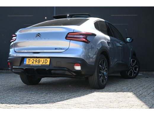 Citroën &euml;-C4 X Shine 50 kWh 97,7%SOH! 3 Fase | Schuif-/Kanteldak | Navigatie | Leder | HUD | Stoel/Stuurverwarmi... ActivLease financial lease