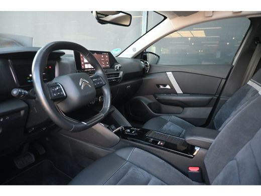 Citroën &euml;-C4 X Shine 50 kWh 97,7%SOH! 3 Fase | Schuif-/Kanteldak | Navigatie | Leder | HUD | Stoel/Stuurverwarmi... ActivLease financial lease