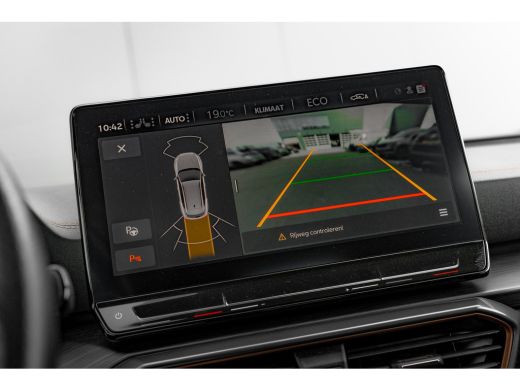 CUPRA Formentor 245pk 1.4 e-Hybrid VZ Performance Achteruitrijcamera | Dodehoekdetectie | Adaptive cruise control... ActivLease financial lease