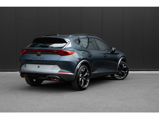 CUPRA Formentor 245pk 1.4 e-Hybrid VZ Performance Achteruitrijcamera | Trekhaak | Dodehoekdetectie | Adaptive cru... ActivLease financial lease