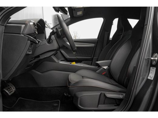 CUPRA Formentor 245pk 1.4 e-Hybrid VZ Performance Achteruitrijcamera | Trekhaak | Dodehoekdetectie | Adaptive cru... ActivLease financial lease