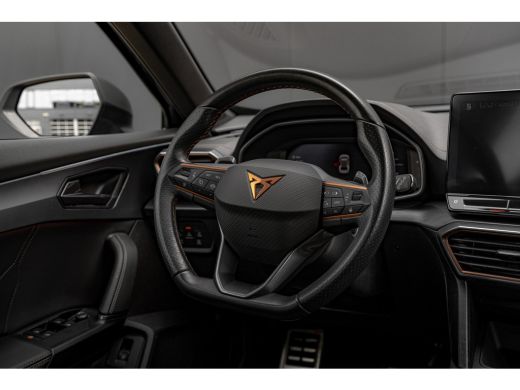CUPRA Formentor 245pk 1.4 e-Hybrid VZ Performance Achteruitrijcamera | Trekhaak | Dodehoekdetectie | Adaptive cru... ActivLease financial lease