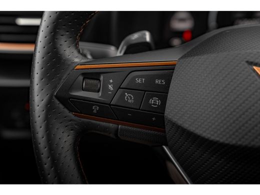 CUPRA Formentor 245pk 1.4 e-Hybrid VZ Performance Achteruitrijcamera | Trekhaak | Dodehoekdetectie | Adaptive cru... ActivLease financial lease