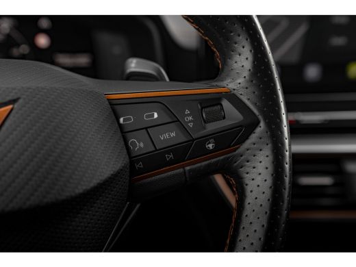 CUPRA Formentor 245pk 1.4 e-Hybrid VZ Performance Achteruitrijcamera | Trekhaak | Dodehoekdetectie | Adaptive cru... ActivLease financial lease