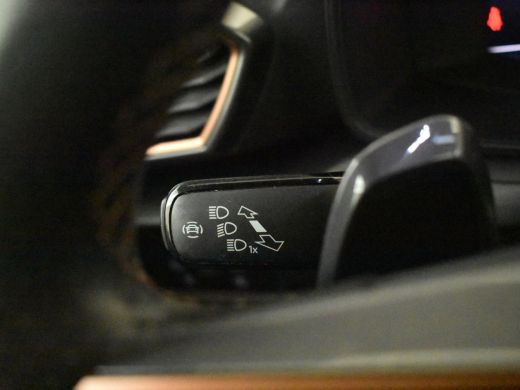 CUPRA Formentor VZ e-Hybrid | Camera | Elektr stoel incl memory | Stoel/stuurverw | Parkeer assistent | Apple car... ActivLease financial lease