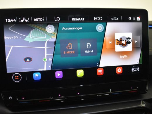 CUPRA Formentor VZ e-Hybrid | Camera | Elektr stoel incl memory | Stoel/stuurverw | Parkeer assistent | Apple car... ActivLease financial lease