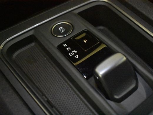 CUPRA Formentor VZ e-Hybrid | Camera | Elektr stoel incl memory | Stoel/stuurverw | Parkeer assistent | Apple car... ActivLease financial lease