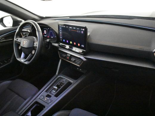 CUPRA Formentor VZ e-Hybrid | Camera | Elektr stoel incl memory | Stoel/stuurverw | Parkeer assistent | Apple car... ActivLease financial lease