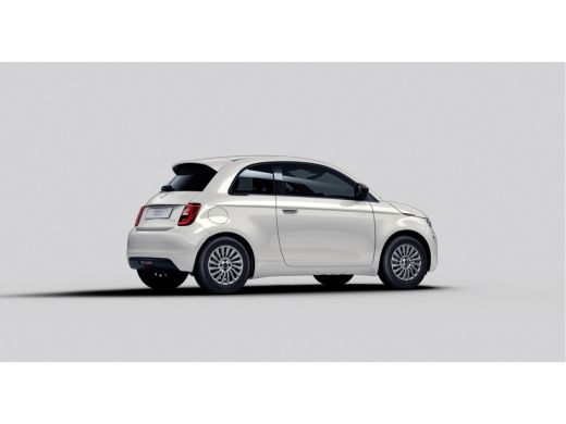 Fiat 500 Icon 42 kWh Carplay | 16" Lichtmetaal | Cruise Control | Getint Glas | Bluetooth | Lane-Assist | ... ActivLease financial lease