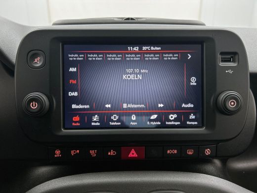 Fiat Panda 1.0 Hybrid Cross CARPLAY | CLIMA ActivLease financial lease