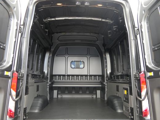 Ford E-Transit L3H3 89kwh Dubbele Cabine | Adaptive Cruise | BLIS | 5-Persoons | Navigatie | Stoelverwarming | 3... ActivLease financial lease