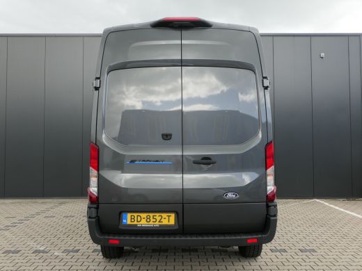 Ford E-Transit L3H3 89kwh Dubbele Cabine | Adaptive Cruise | BLIS | 5-Persoons | Navigatie | Stoelverwarming | 3... ActivLease financial lease