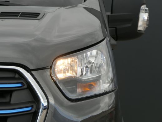 Ford E-Transit L3H3 89kwh Dubbele Cabine | Adaptive Cruise | BLIS | 5-Persoons | Navigatie | Stoelverwarming | 3... ActivLease financial lease