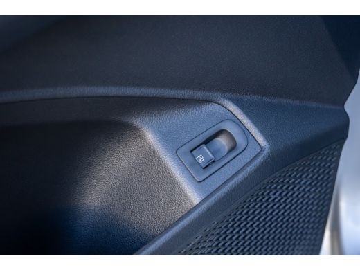 Ford Transit Connect 1.5 EcoBoost PHEV L2 Limited | Trekhaak | Achteruitrijcamera | Apple Carplay/Android Auto | Cruis... ActivLease financial lease