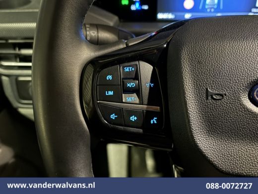 Ford Transit Custom 2.0 TDCI 136pk L2H1 Euro6 Airco | Camera | LED | Apple Carplay | Cruisecontrol | 2500kg Trekhaak ... ActivLease financial lease