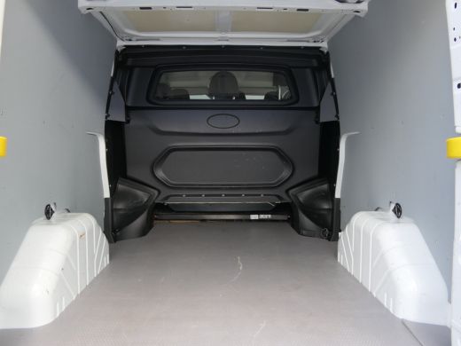 Ford Transit Custom 300 2.0 TDCI L2H1 Trend DC | Dubbele Cabine | 6 Persoons | Navigatie | Trekhaak | Verwarmde Voorr... ActivLease financial lease